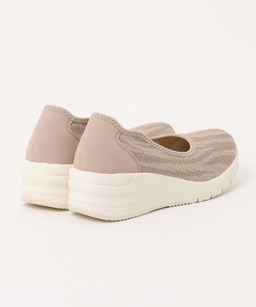 LUGG NAGG(ラグナグ)の「【NICO】【冷感接触】ベーシックニットウェッジパンプス【UVカット】【軽量】(パンプス・レディース・ベージュ/アイボリー/ブラック・23.5cm/24.0cm/23.0cm/22.5cm/24.5cm)」の4枚目の写真