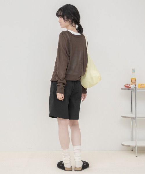 HEILIS(ヘイリス)の「ボタン配色深Vネックニット/Vネックニット ニットトップス 長袖ニット 深Vネック 配色ニット ボタンデザイン レイヤードニット プルオーバー 韓国ファッション 韓国コーデ カジュアル レディライク デイリー 春服 秋服 冬服 ブラウン ホワイト ネイビー(ニット/セーター・レディース・ホワイト/ブラウン/ネイビー・FREE)」の19枚目の写真
