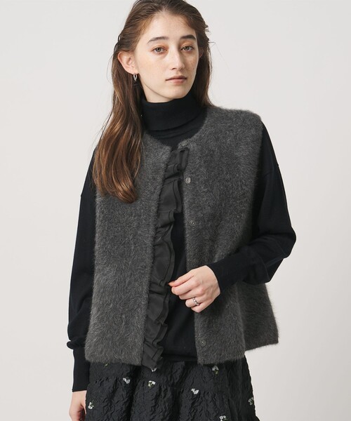 UNITED ARROWS(ユナイテッドアローズ)の「フォックスカシミヤ オーガンジー フリル ベスト(ベスト・レディース・ネイビー/ライトブルー/ダークグレー・FREE)」の11枚目の写真