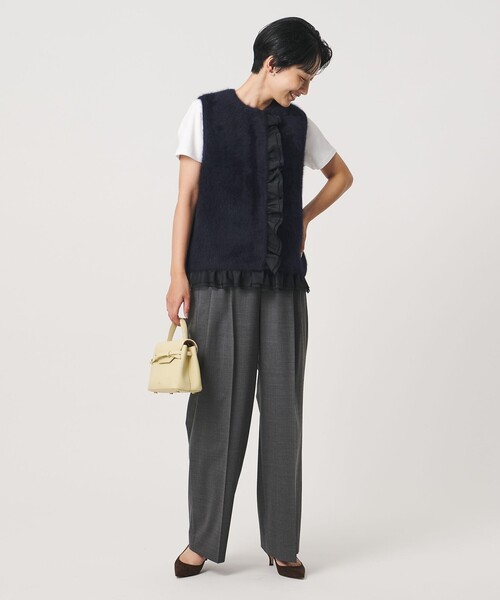 UNITED ARROWS(ユナイテッドアローズ)の「フォックスカシミヤ オーガンジー フリル ベスト(ベスト・レディース・ネイビー/ライトブルー/ダークグレー・FREE)」の22枚目の写真
