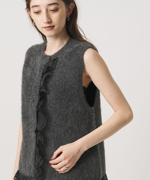 UNITED ARROWS(ユナイテッドアローズ)の「フォックスカシミヤ オーガンジー フリル ベスト(ベスト・レディース・ネイビー/ライトブルー/ダークグレー・FREE)」の4枚目の写真