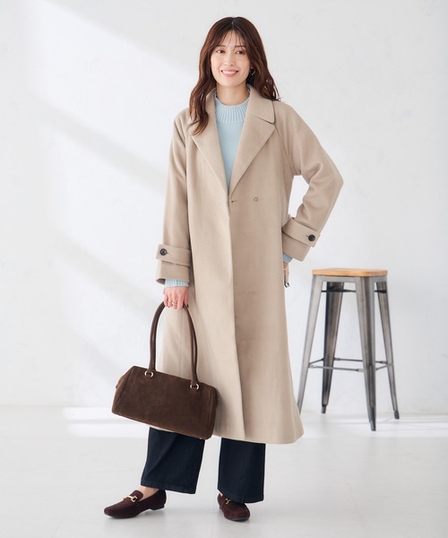 a.v.v(アーヴェヴェ)の「バックフレア チェスターコート(チェスターコート・レディース・ブラック/ライトベージュ・40/38/36)」の3枚目の写真