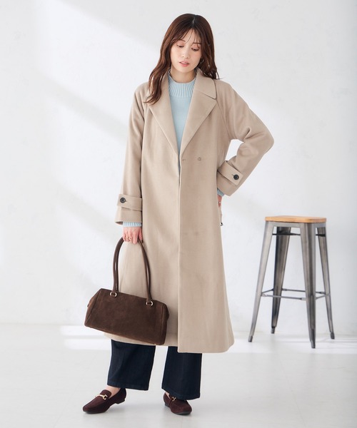 a.v.v(アーヴェヴェ)の「バックフレア チェスターコート(チェスターコート・レディース・ブラック/ライトベージュ・40/38/36)」の6枚目の写真