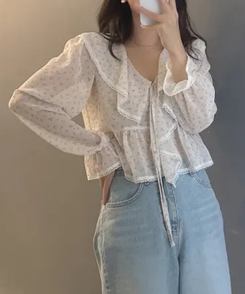 FAVORITO(ファヴォリート)の「フリルリボンブラウス(シャツ/ブラウス・レディース・ホワイト/ライトベージュ・F)」の20枚目の写真