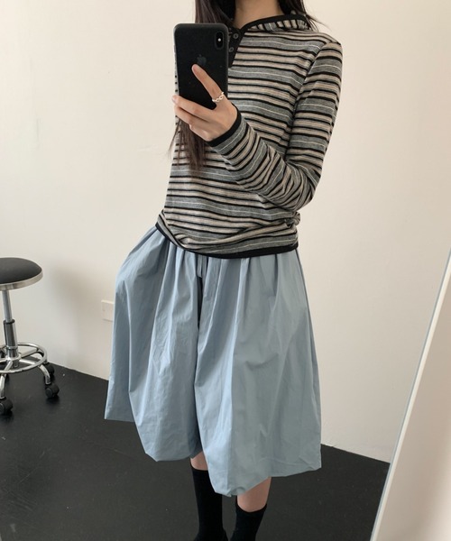 CHUN CHUN NOTES(チュンチュンノーツ)の「26AW/マルチボーダー ヘンリーネックフーデッドニットトップス(ニット/セーター・レディース・ベージュ/ブラック・M)」の5枚目の写真