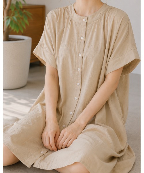 FAZVY(ファズビー)の「夏をさらっと楽しむ、ナチュラルギャザーワンピース(ワンピース・レディース・ホワイト/ブラウン・L/M)」の13枚目の写真
