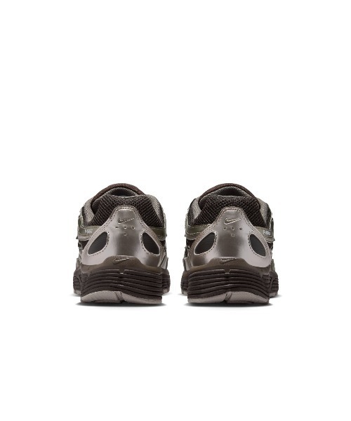 NIKE(ナイキ)の「NIKE P-6000(ナイキ P-6000)(スニーカー・レディース・ブラウン系・25cm/24.5cm/23.5cm/24cm/23cm)」の9枚目の写真