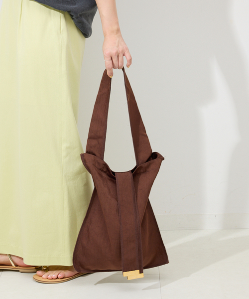 ITTI（イッチ）の「《追加9》ITTI/イッチ SLOBE別注 TOTE M（トートバッグ・レディース・ブラウン/ブラック・FREE）」の10枚目の写真