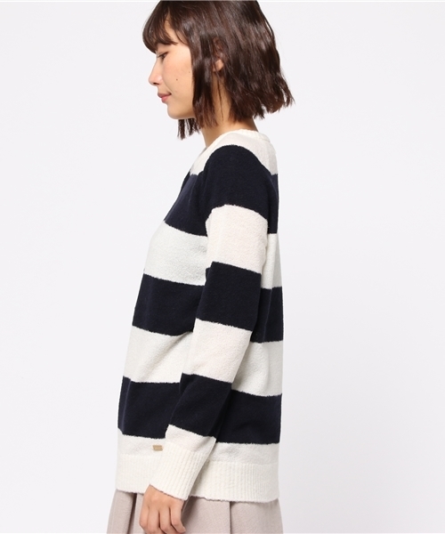 BLUE LABEL CRESTBRIDGE(ブルーレーベルクレストブリッジ)の「ブークレーヤーン ボーダーニット(ニット/セーター・レディース・ピンク/オフホワイト/グレー/ブラック・38)」の6枚目の写真