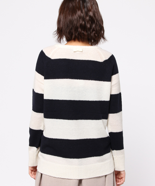 BLUE LABEL CRESTBRIDGE(ブルーレーベルクレストブリッジ)の「ブークレーヤーン ボーダーニット(ニット/セーター・レディース・ピンク/オフホワイト/グレー/ブラック・38)」の7枚目の写真