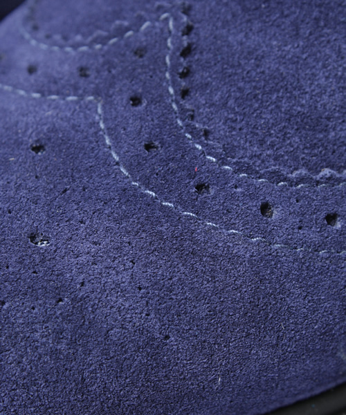 Dr. Martens（ドクターマーチン）の「DrMartens WING TIP（その他シューズ・メンズ・グレー/レッド/ネイビー・UK7/UK8/UK9/UK10）」の4枚目の写真