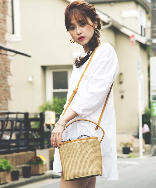 PLAIN CLOTHING（プレーンクロージング）の「サイドフェイクレザーバケツショルダー巾着かごバッグ/ハンドバッグ（ショルダーバッグ・レディース・ベージュ/イエロー系その他/ブラック×ブラック/ホワイト系その他・FREE）」の9枚目の写真