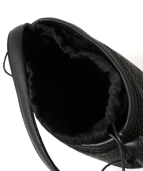 PLAIN CLOTHING（プレーンクロージング）の「サイドフェイクレザーバケツショルダー巾着かごバッグ/ハンドバッグ（ショルダーバッグ・レディース・ベージュ/イエロー系その他/ブラック×ブラック/ホワイト系その他・FREE）」の16枚目の写真