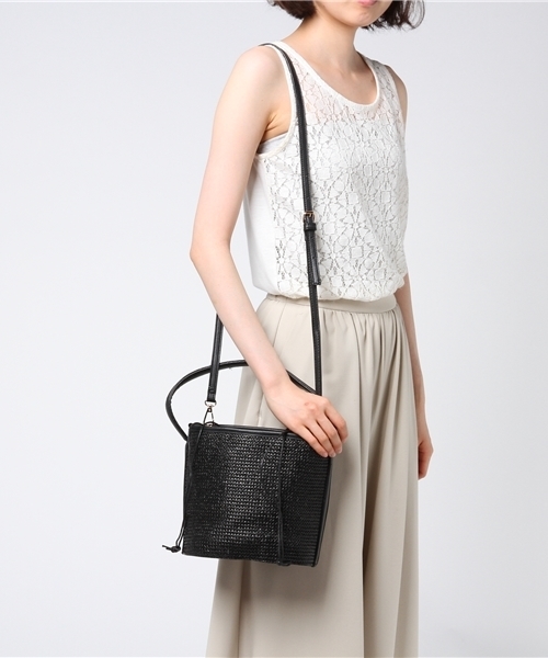 PLAIN CLOTHING（プレーンクロージング）の「サイドフェイクレザーバケツショルダー巾着かごバッグ/ハンドバッグ（ショルダーバッグ・レディース・ベージュ/イエロー系その他/ブラック×ブラック/ホワイト系その他・FREE）」の8枚目の写真