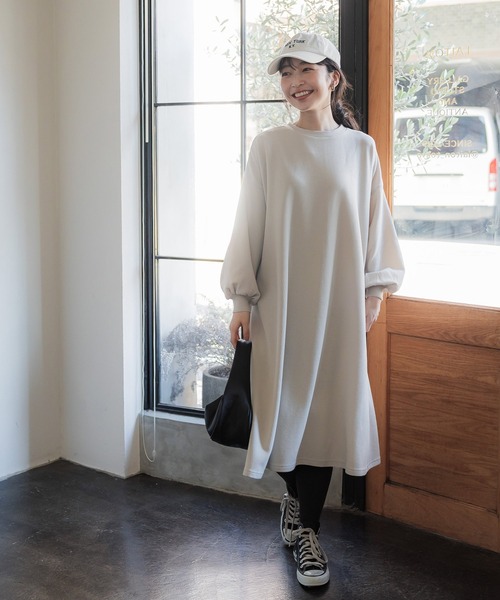 エンボス加工バルーンスリーブAラインワンピース（ワンピース）｜coca