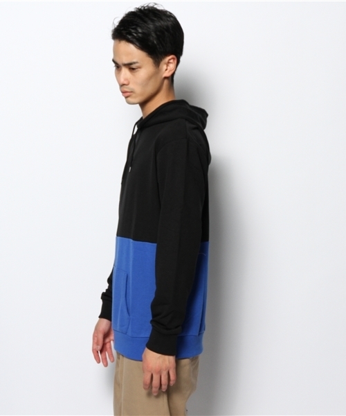 WEGO(ウィゴー)の「WEGO/バイカラープルパーカー(パーカー・メンズ・ホワイト/杢グレー/ブルー・MEDIUM/LARGE)」の5枚目の写真