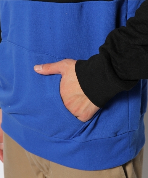 WEGO(ウィゴー)の「WEGO/バイカラープルパーカー(パーカー・メンズ・ホワイト/杢グレー/ブルー・MEDIUM/LARGE)」の8枚目の写真