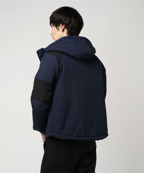 ADAM ET ROPE'（アダムエロペ）の「ナイロン切替中綿フードBL（その他アウター・メンズ・ネイビー・M）」の3枚目の写真