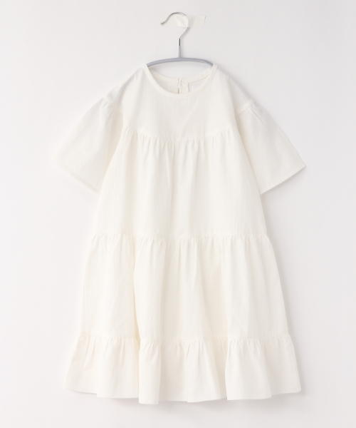 LOWRYS FARM(ローリーズファーム)の「ティアードワンピース 830345(ワンピース・キッズ・オフホワイト/ピンク/グリーン/ブルー・100/110/120)」の2枚目の写真