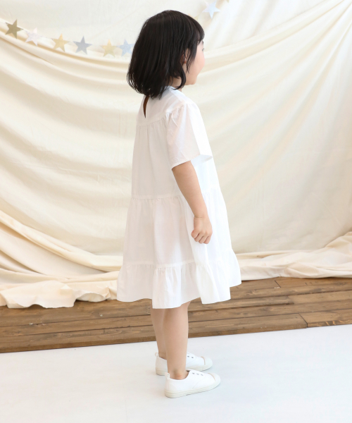 LOWRYS FARM(ローリーズファーム)の「ティアードワンピース 830345(ワンピース・キッズ・オフホワイト/ピンク/グリーン/ブルー・100/110/120)」の8枚目の写真