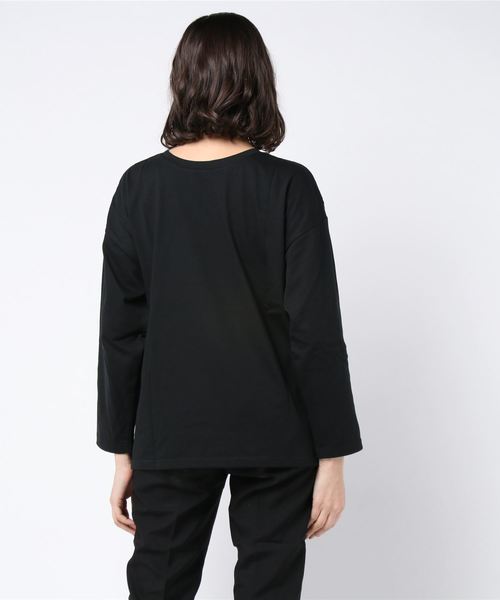 Libby&Rose(リビーアンドローズ)の「アートGIRL ロングTシャツ(Tシャツ/カットソー・レディース・オフホワイト/ブラック/ベージュ・FREE)」の5枚目の写真
