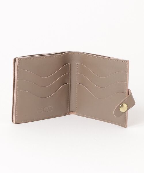 IL BISONTE(イルビゾンテ)の「IL BISONTE / Wallet(財布・レディース・ブラック/オリーブ/ナチュラル/レンガ/ダークブラウン/ライトブラウン/オレンジ/グリーン/ネイビー/グレー・FREE)」の11枚目の写真