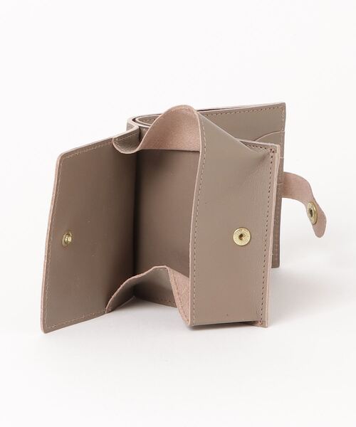 IL BISONTE(イルビゾンテ)の「IL BISONTE / Wallet(財布・レディース・ブラック/オリーブ/ナチュラル/レンガ/ダークブラウン/ライトブラウン/オレンジ/グリーン/ネイビー/グレー・FREE)」の12枚目の写真