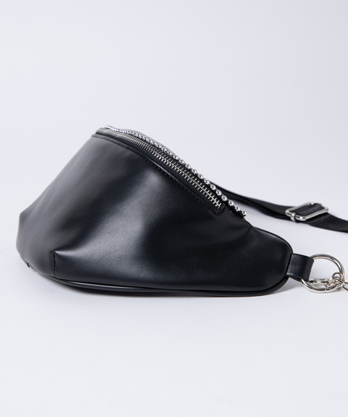 WEGO（ウィゴー）の「WEGO/ボールチェーンウエストバッグ（ボディバッグ/ウエストポーチ・レディース・ブラック・FREE）」の8枚目の写真