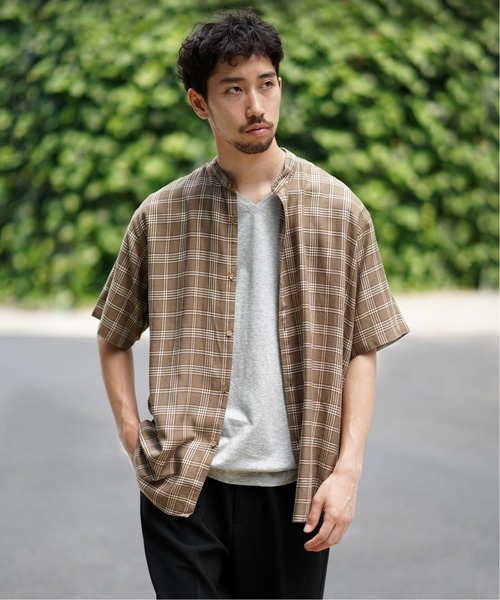 EDIFICE（エディフィス）の「レーヨンテンセル チェック バンドカラー ショートスリーブ シャツ（シャツ/ブラウス・メンズ・チャコールグレー/ブラウン・SMALL/MEDIUM/LARGE）」の2枚目の写真