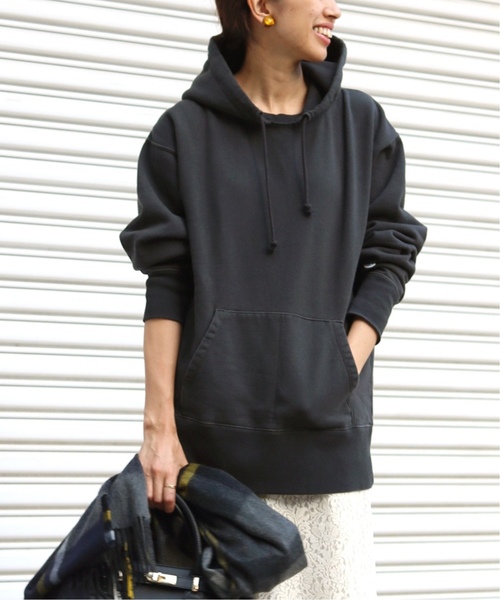 IENA(イエナ)の「CHAMPION*IENA 別注 HVW VINTAGE フーディー◆(パーカー・レディース・ブラック/グレー系その他/ベージュ/カーキ・FREE)」の13枚目の写真