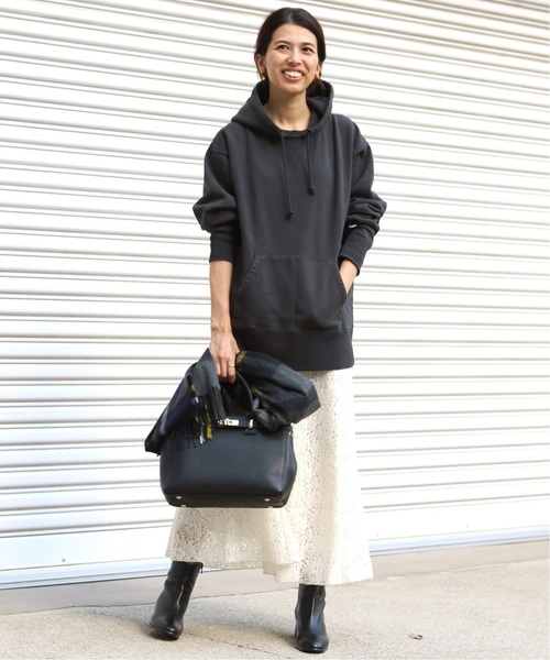 IENA(イエナ)の「CHAMPION*IENA 別注 HVW VINTAGE フーディー◆(パーカー・レディース・ブラック/グレー系その他/ベージュ/カーキ・FREE)」の12枚目の写真