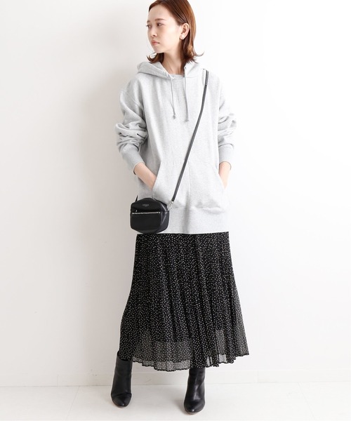 IENA(イエナ)の「CHAMPION*IENA 別注 HVW VINTAGE フーディー◆(パーカー・レディース・ブラック/グレー系その他/ベージュ/カーキ・FREE)」の6枚目の写真