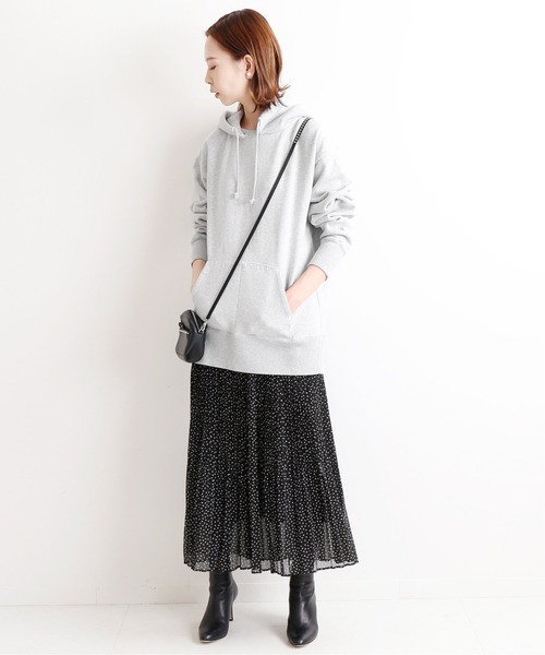 IENA(イエナ)の「CHAMPION*IENA 別注 HVW VINTAGE フーディー◆(パーカー・レディース・ブラック/グレー系その他/ベージュ/カーキ・FREE)」の7枚目の写真