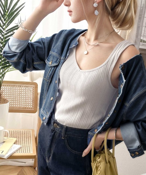 classicalelf（クラシカルエルフ）の「ランダムリブ スクエア無地2wayタンクトップ（袖なし）（タンクトップ・レディース・ホワイト/ブラック/ベージュ/ブラウン/チャコール/グレイッシュベージュ/パープル/オレンジ/グリーン/グレー系その他・MEDIUM/LARGE/X-LARGE/XX-LARGE/SMALL）」の20枚目の写真