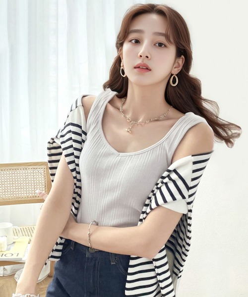 classicalelf（クラシカルエルフ）の「ランダムリブ スクエア無地2wayタンクトップ（袖なし）（タンクトップ・レディース・ホワイト/ブラック/ベージュ/ブラウン/チャコール/グレイッシュベージュ/パープル/オレンジ/グリーン/グレー系その他・MEDIUM/LARGE/X-LARGE/XX-LARGE/SMALL）」の21枚目の写真