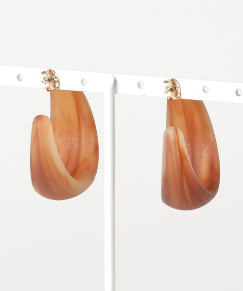 flowriri（フロウリリ）の「flowriri マットマーブルピアス（ピアス（両耳用）・レディース・ベージュ/ブラウン・FREE）」の5枚目の写真