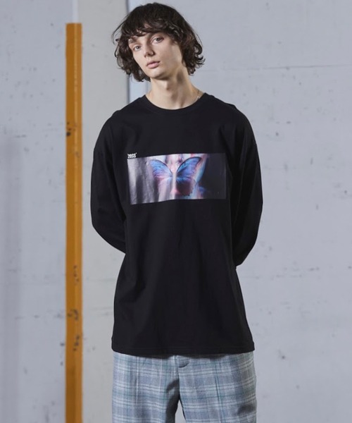 act'm(アクトム)の「act'm オーバーサイズ バタフライプリント 長袖 カットソー(Tシャツ/カットソー・メンズ・ホワイト/ブラック/オレンジ・1/2/3)」の3枚目の写真