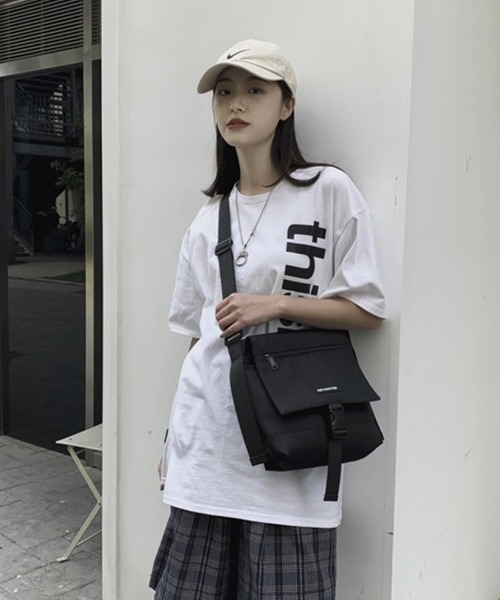 WESTBOY（ウエストボーイ）の「スクエアショルダーバッグ WB2026【WB ORIGINALS】（ショルダーバッグ・メンズ・ブラック・FREE）」の3枚目の写真