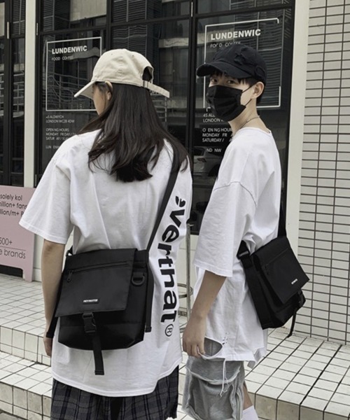 WESTBOY（ウエストボーイ）の「スクエアショルダーバッグ WB2026【WB ORIGINALS】（ショルダーバッグ・メンズ・ブラック・FREE）」の10枚目の写真