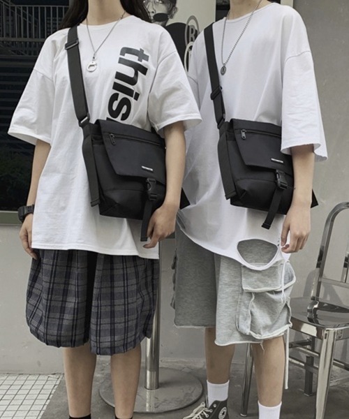 WESTBOY（ウエストボーイ）の「スクエアショルダーバッグ WB2026【WB ORIGINALS】（ショルダーバッグ・メンズ・ブラック・FREE）」の11枚目の写真