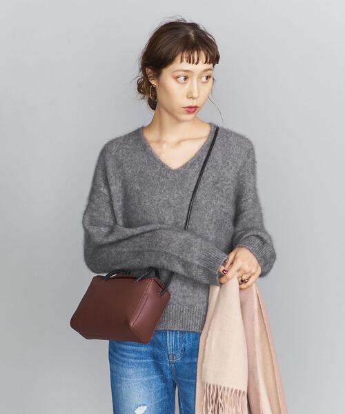 BEAUTY&YOUTH UNITED ARROWS(ビューティーアンドユースユナイテッドアローズ)の「BY ヘアリーVネックニットプルオーバー(ニット/セーター・レディース・ベージュ/ネイビー/グレー・FREE)」の6枚目の写真