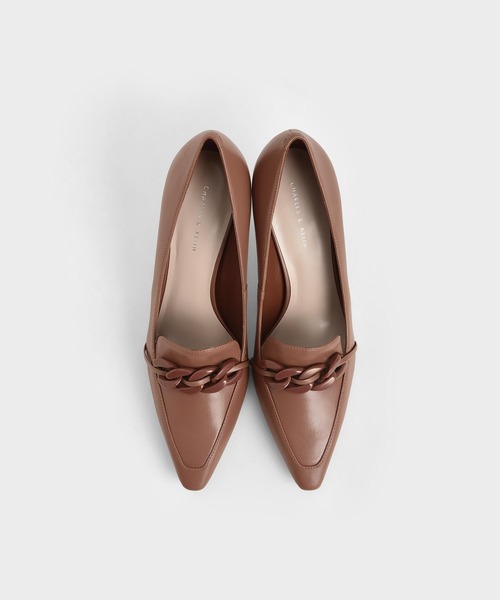 CHARLES & KEITH(チャールズ & キース)の「チェーンエンベリッシュド ローファーパンプス / Chain-Embellished Loafer Pumps(ローファー・レディース・ブラック/ライトベージュ/レンガ・22.5cm/23cm/23.5cm/24.5cm/25cm/25.5cm/22cm)」の15枚目の写真