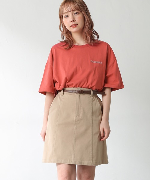 Honeys（ハニーズ）の「フォトプリントＴシャツ（Tシャツ/カットソー・レディース・ブラック/ホワイト×ブラック/オレンジ/ホワイト/グリーン・M/S/L）」の5枚目の写真