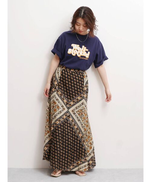 Ungrid（アングリッド）の「カラーロゴTee（Tシャツ/カットソー・レディース・ネイビー/レッド/オフホワイト・FREE）」の11枚目の写真