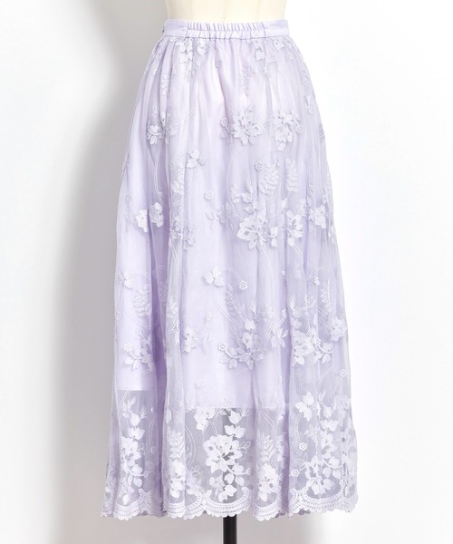 【新品タグ付】ノエラ　Noela チュール刺繍スカート　花柄　ロングマキシ丈 Noela（ノエラ）の「チュールフラワー刺繍スカート（スカート