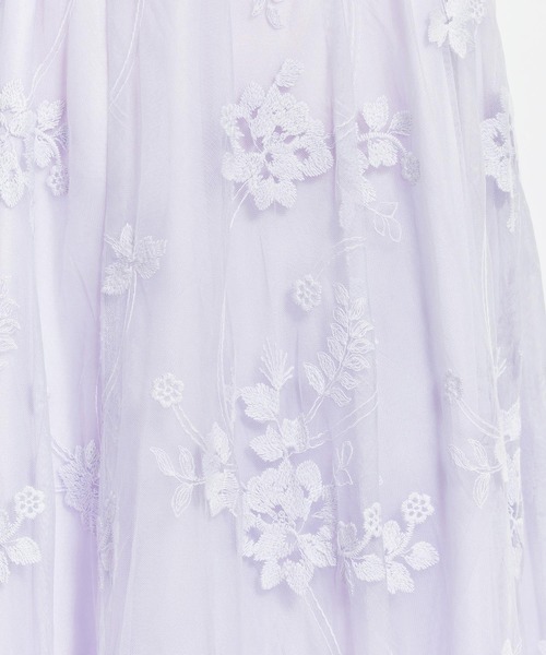 【新品タグ付】ノエラ　Noela チュール刺繍スカート　花柄　ロングマキシ丈 Noela（ノエラ）の「チュールフラワー刺繍スカート（スカート