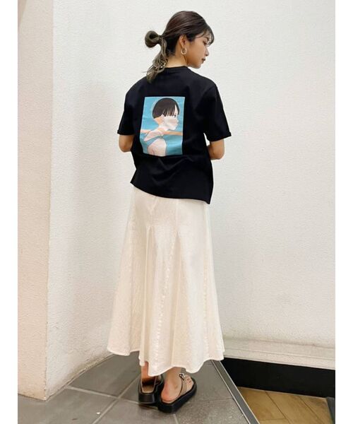 MURUA（ムルーア）の「【MURUA×古塔つみ】ショートヘアガールTシャツ（Tシャツ/カットソー・レディース・ホワイト/ブラック・FREE）」の13枚目の写真