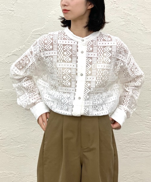 CIAOPANIC（チャオパニック）の「バンドカラーシアーレースシャツ（シャツ/ブラウス・レディース・オフホワイト/イエロー・FREE）」の10枚目の写真