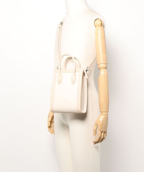 ENVYM（アンビー）の「スクエアミディアムＢＡＧ（ショルダーバッグ・レディース・ベージュ・FREE）」の7枚目の写真