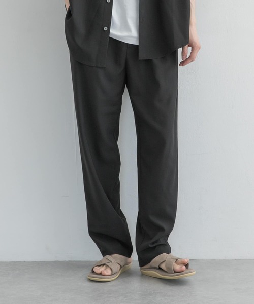 UR Lab.（アーバンリサーチラボ）の「UR Lab.　ドレープテーパードパンツ（その他パンツ・メンズ・ブラック/ミント・MEDIUM/LARGE）」の2枚目の写真